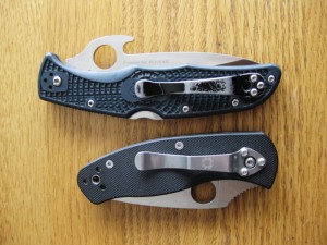 Picture of the Spyderco Endura 4 Wave and Persistance, showing the pocket clip differences.